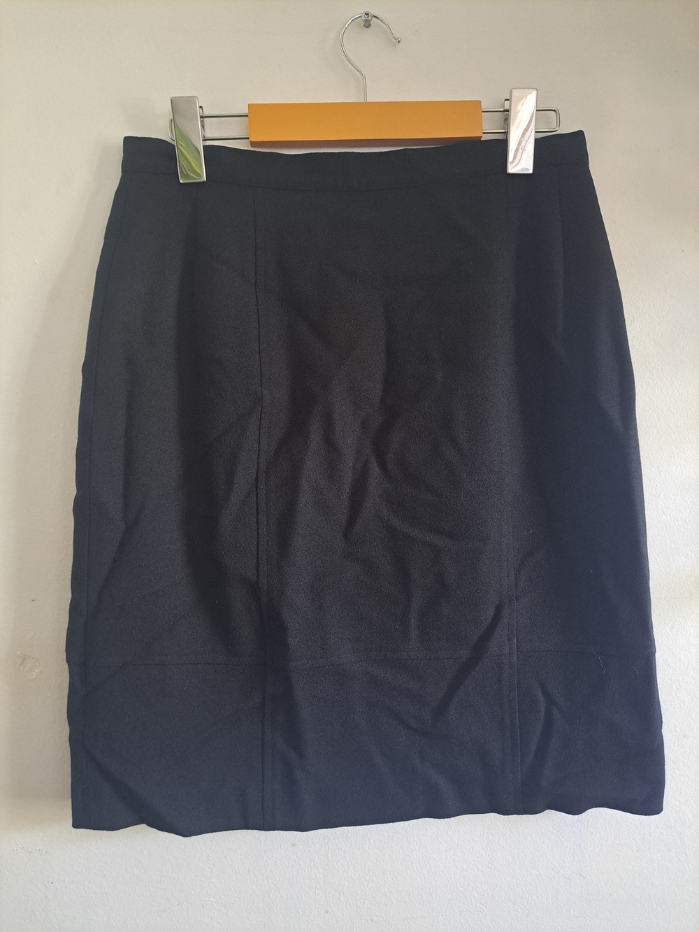 Simon Chang 100% Wool Black Pencil Skirt Size 8 Vintage Retro